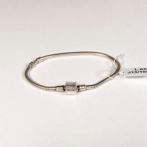 Pulsera de Plata Estilo Serpentina con Cierre Cuadrado - imagen 2