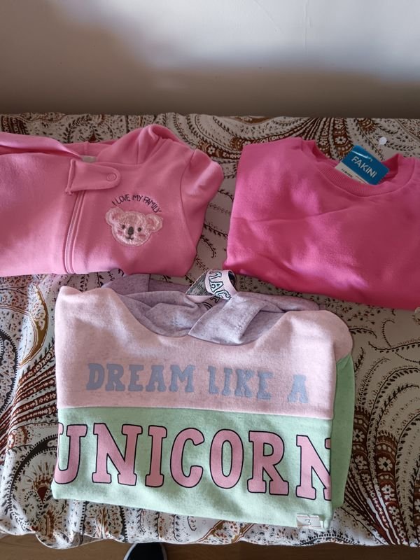 Lote de ropa para bebé y camperitas - imagen 2