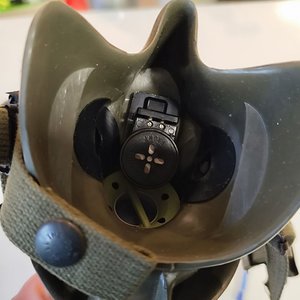 Mascarilla de Oxígeno MBU4/P Completa Nueva Militar 1967/68 - imagen 3