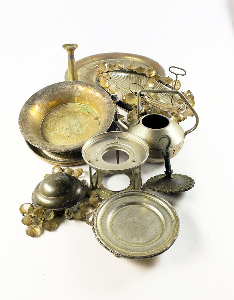Lote de Centros de Mesa, Bandeja y Adornos Colgantes en Metal Plateado