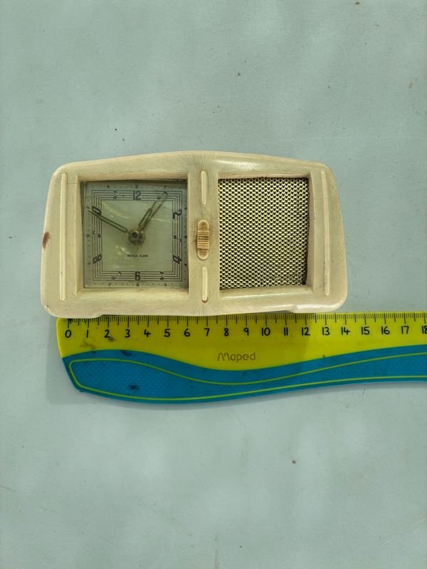 Reloj Musical con Alarma y Radio - imagen 3