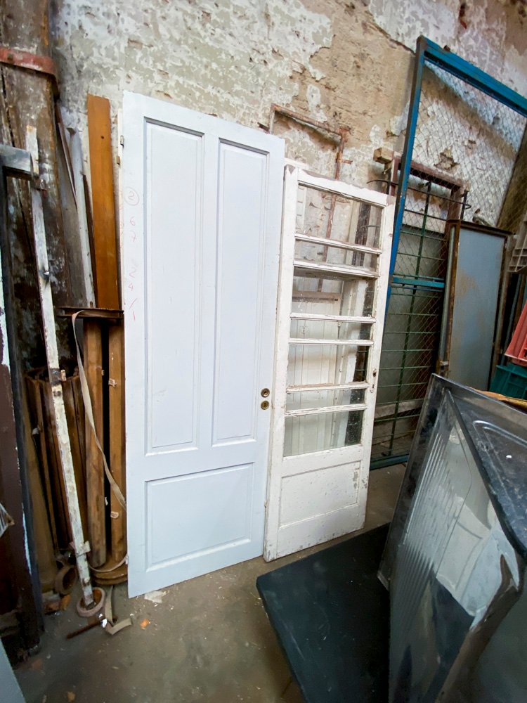 Lote anterior: Puertas y ventanas de madera y vidrio