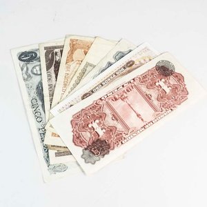 Lote de 8 Billetes de Diversos Países: Argentina, México, Bolivia, Colombia, Armenia y Chipre - imagen 2