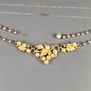 Collar "Coro" con Perlas y Hojas Doradas, Dos Cadenas de Plata - imagen 6