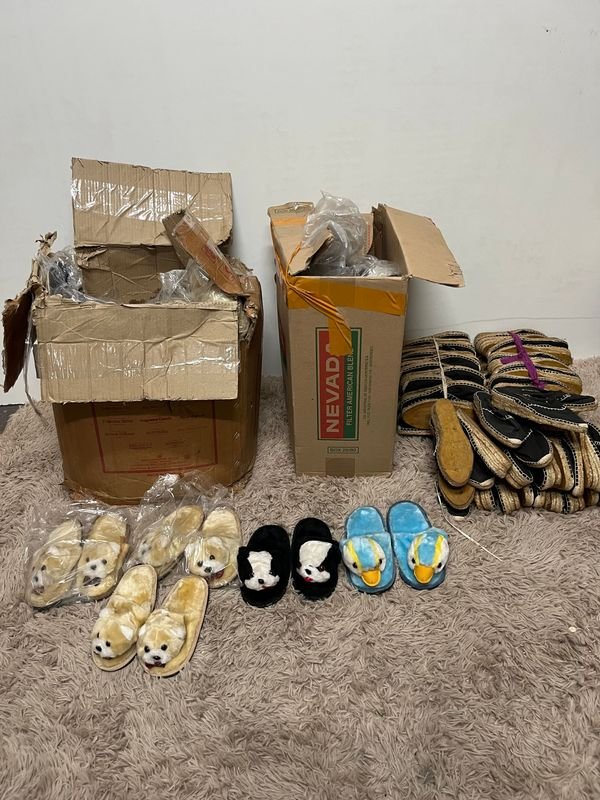 Lote de Pantuflas Infantiles y Alpargatas de Yute