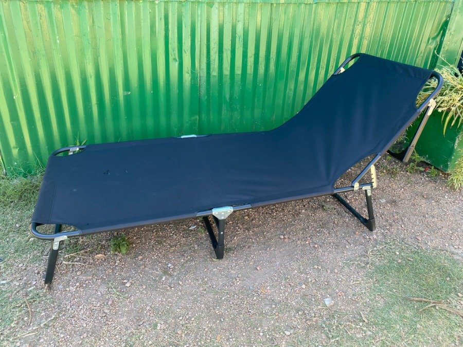 Cama de camping plegable ideal para acampar