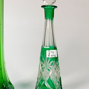 Juego de Cristalería Verde: Suspiro y Botellón Tallado - imagen 2