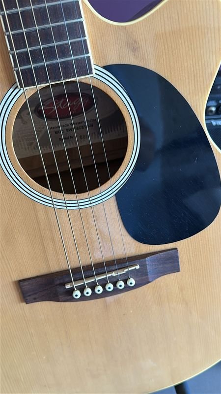 Guitarra Electroacústica STAGG CON ESTUCHE Y SOPORTE - Instrumento Musical - imagen 12