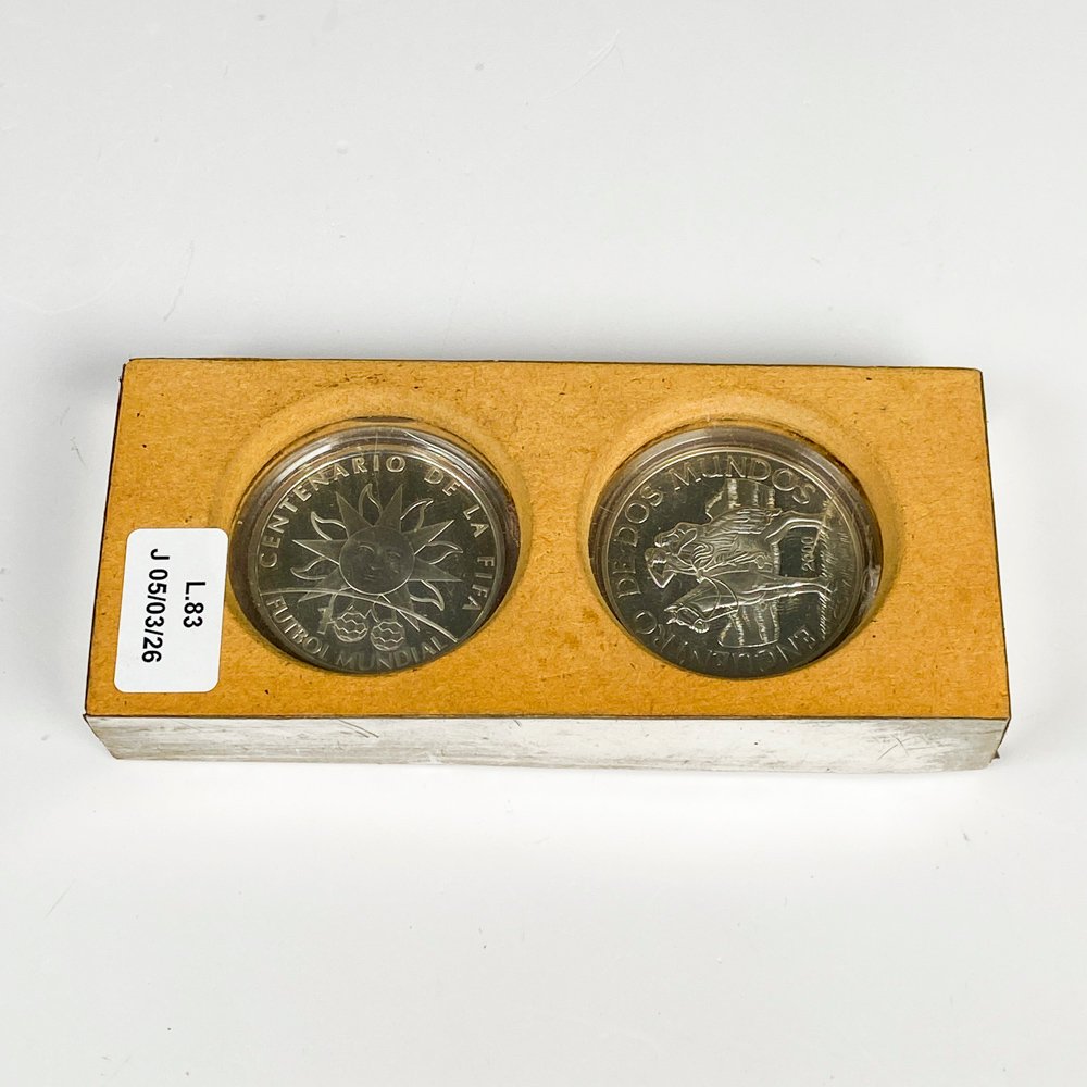 Lote anterior: Monedas de plata conmemorativas FIFA y encuentro de dos mundos