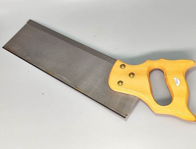 Serrucho de Costilla para Carpintería de 14 Pulgadas