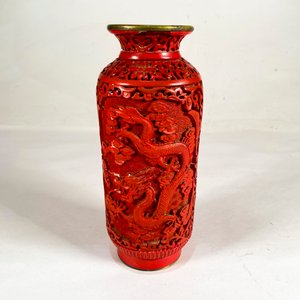 Florero Oriental de Bronce Rojo con Dragones Tallados - 20 cm - imagen 2