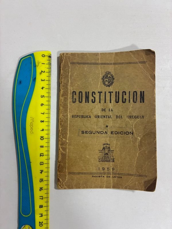 Constitución de Antigua, documento histórico - imagen 5