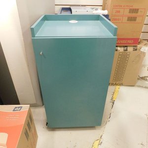 Mueble de comercio con puerta - imagen 11