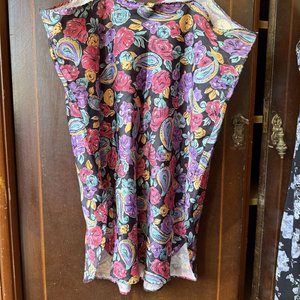 Lote de Dos Vestidos Camiseros: Estampado Floral y Animal Print - imagen 5