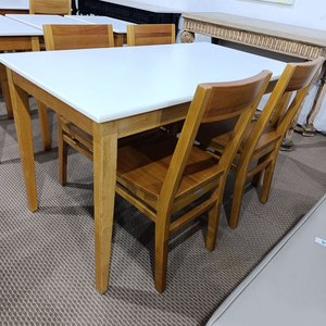 Mesa Rectangular Delfino Álvarez Madera Maciza Lustre Claro Tapa Blanca 1.30m - imagen 4