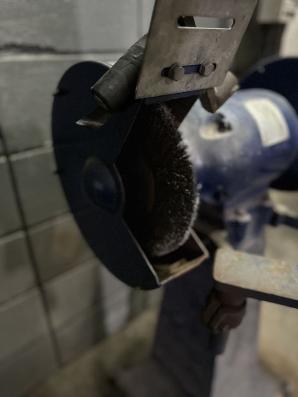 AMOLADORA DE PEDESTAL / ELECTRO ESMERIL INDUSTRIAL - imagen 11