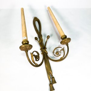Lote anterior: Aplique de Bronce con Dos Luces y Detalles Ornamentales
