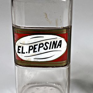 Dos Frascos de Farmacia Antiguos de Vidrio con Tapones - imagen 4