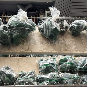 Lote anterior: Lote de Válvulas y Conexiones de Plástico Verde