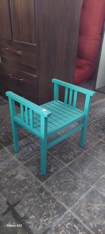 Bancos y Sillas de Madera con Diseño Antiguo - imagen 5