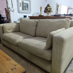 Sillón de 2 cuerpos tapizado en tela rústica beige - imagen 6