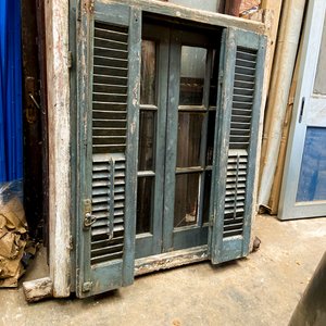 Ventana Antigua de Madera y Vidrio con Postigos Dobles - 145x125 cm - imagen 2