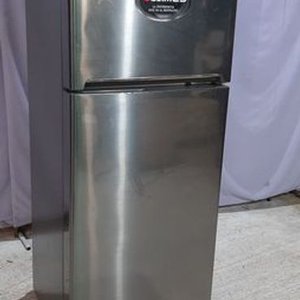 Lote anterior: Heladera con Freezer James Plateada Smart Cooling