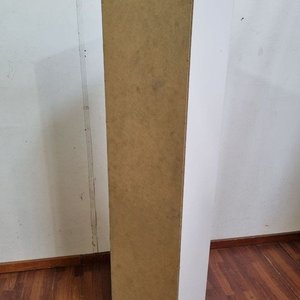Mueble Auxiliar Blanco con Puerta, Estantes y Perchas - imagen 4