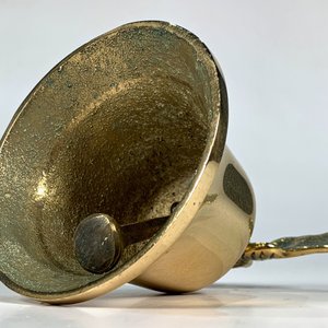 Campanilla de Bronce con Agarradera de Águila - imagen 3