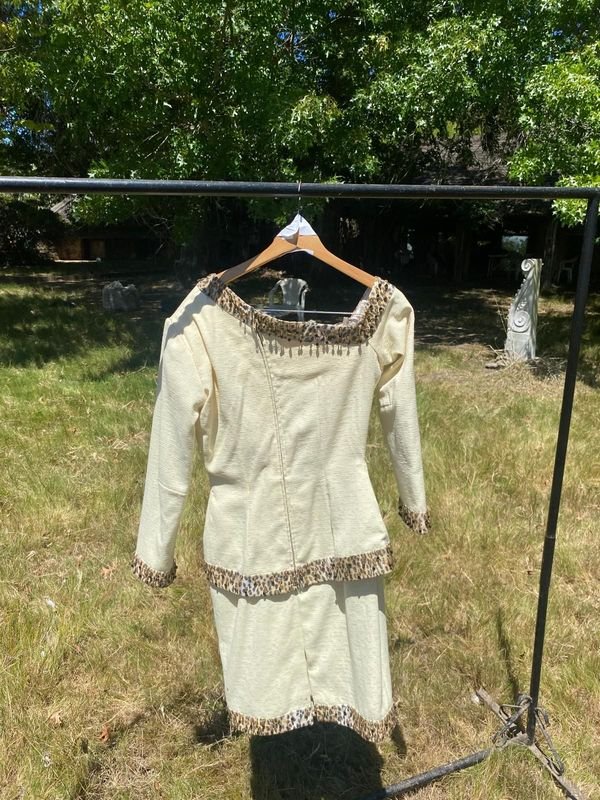 Item 892693 - Image 1