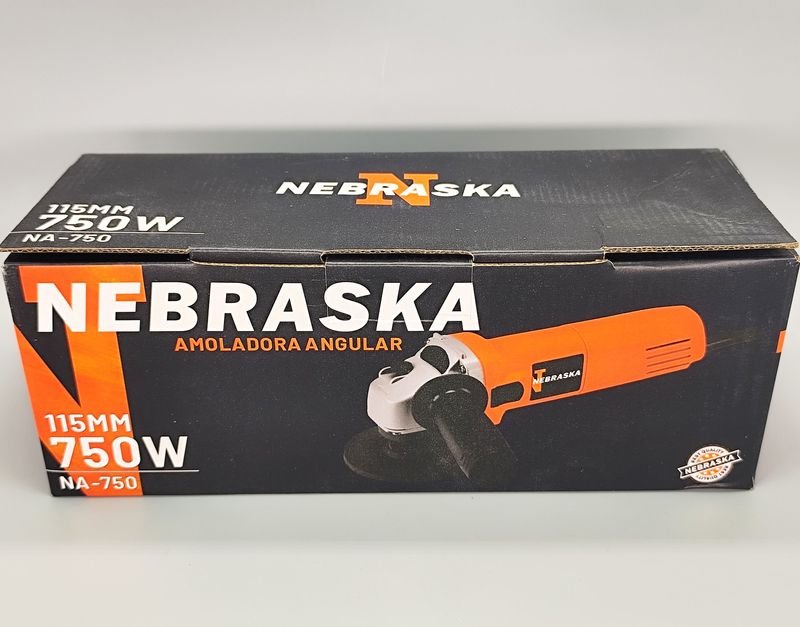 Amoladora Angular Nebraska NA-750 de 750W y 115mm