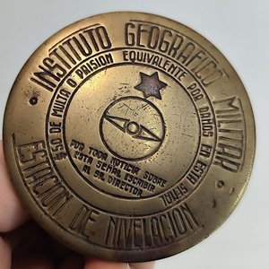 Nivelador Instituto Geográfico Militar "Estación de Nivelación" - imagen 1