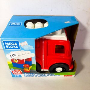 Lote de 3 Juguetes: Camión Mega Bloks, Laberinto Hape y Piling Board - imagen 2