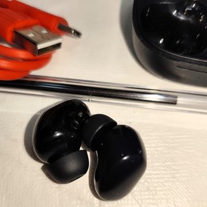 Auriculares Xiaomi Redmi Buds 6 Play Inalámbricos Bluetooth Negros - imagen 4