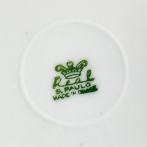 Juego de Té de Porcelana Blanca con Guarda Plateada y Diseño de Piñas - 22 Piezas - imagen 4