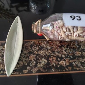 Botella de Vidrio con Caracoles y Porta Incienso de Cerámica Artesanal - imagen 1