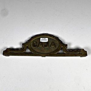 Lote anterior: Cartel de Bronce "Caja" Antiguo con Inscripción