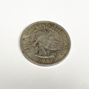 Moneda de Plata 10 Pesos Uruguayos "El Gaucho" 1961 - imagen 1