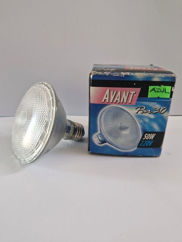 Lote siguiente: Lámpara Halógena Blanca 50W 220v