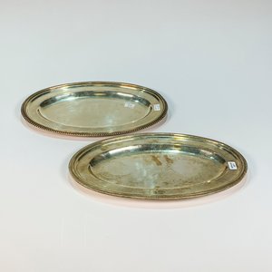 Dos Bandejas Ovaladas de Metal Argentino con Guarda Labrada - imagen 1