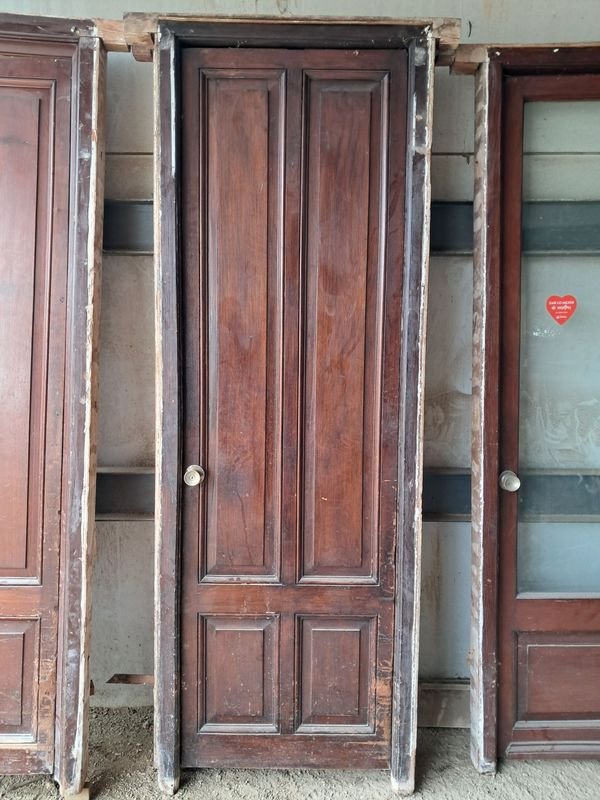 Lote siguiente: Puertas antiguas de cedro en excelente estado