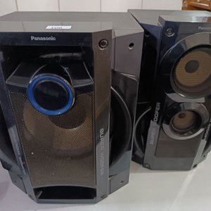 Equipo de Sonido Panasonic SA-AKX70 con Parlantes Super Woofer y Control Remoto - imagen 4
