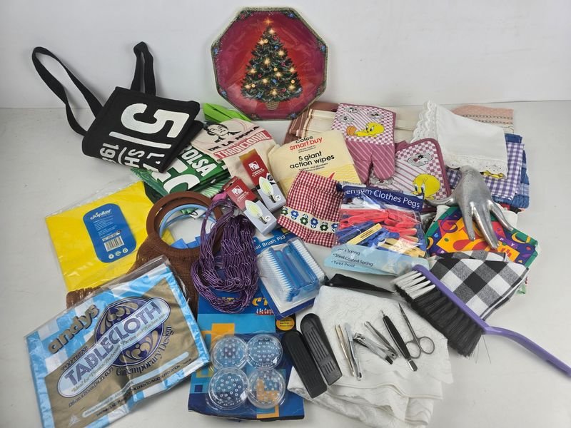 Lote Surtido de Artículos de Hogar, Limpieza y Regalería