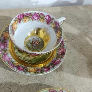 Juego de Té Checoslovaco Rococó en Porcelana: Tetera, Azucarero, Lechera y 6 Tazas con Platillos - imagen 14