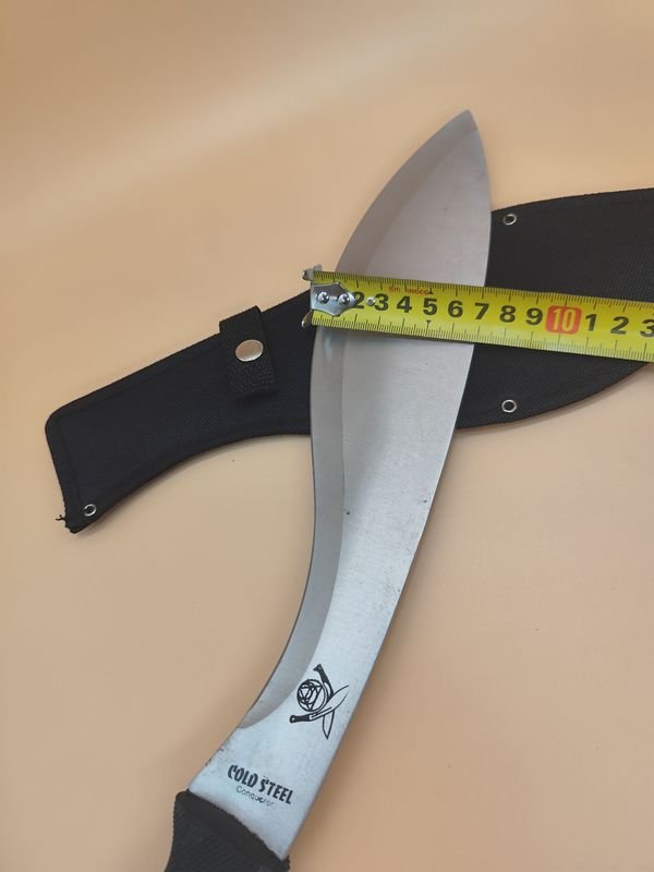 Cuchillo estilo kukri de Cold Steel, largo y afilado - imagen 13