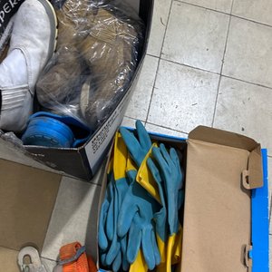 Lote anterior: Calzado guantes cinto
