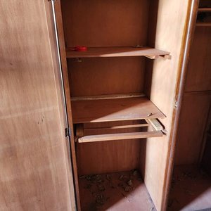 Ropero Francés de Madera con Dos Puertas - imagen 2