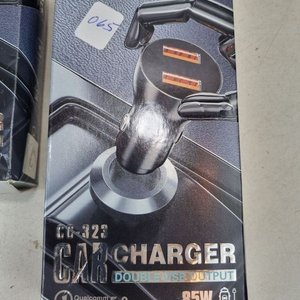 Set de 4 Cargadores Treqa para Auto Qualcomm Quick Charge 5.0 85W Doble USB Negro - imagen 3