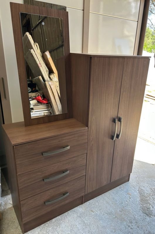 Item 877556 - Image 0