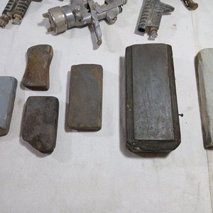 Pistolas de Pintar y Piedras de Asentar Usadas - imagen 4